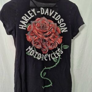 Harley-Davidson Black Tee with Red Rose Design